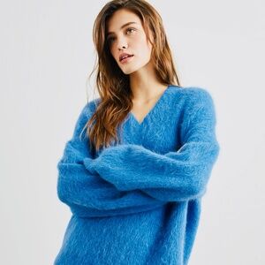 Rails Colbalt blue cosy alpaca blend sweater size medium NWT